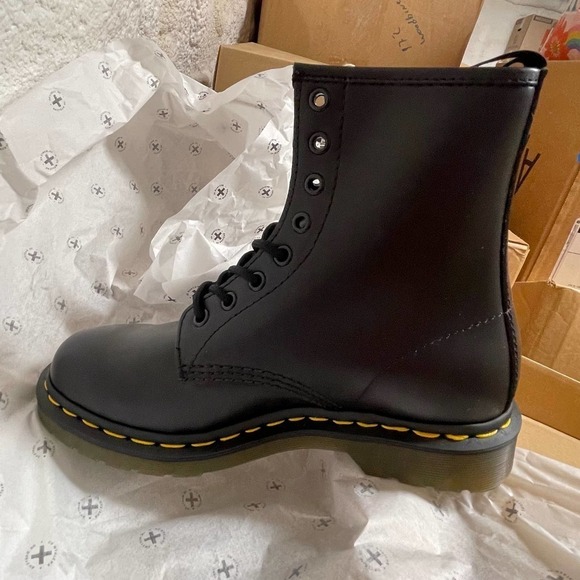 Dr. Martens Pascal lace-up Combat Boots size 7 NWT - Picture 4 of 7